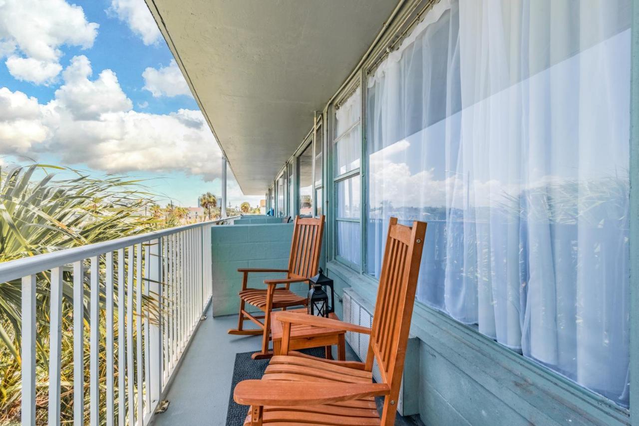 Newly Renovated Oceanfront Studio W/ Balcony - Daytona Beach Διαμέρισμα Εξωτερικό φωτογραφία